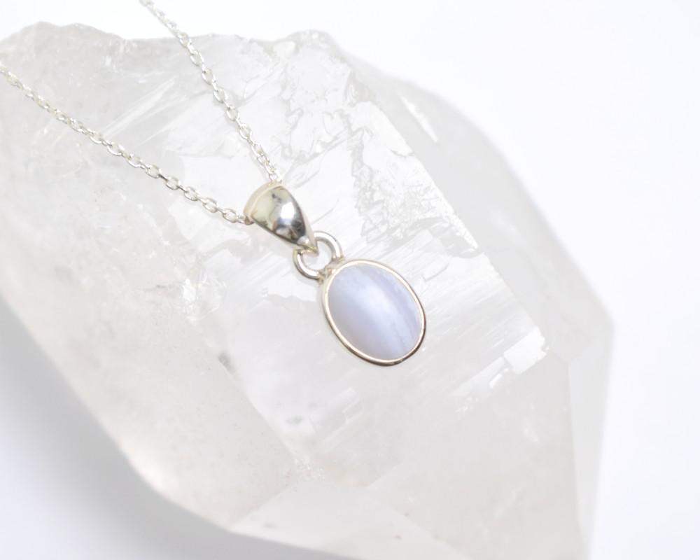 ブルーレースアゲートのシルバーネックレス