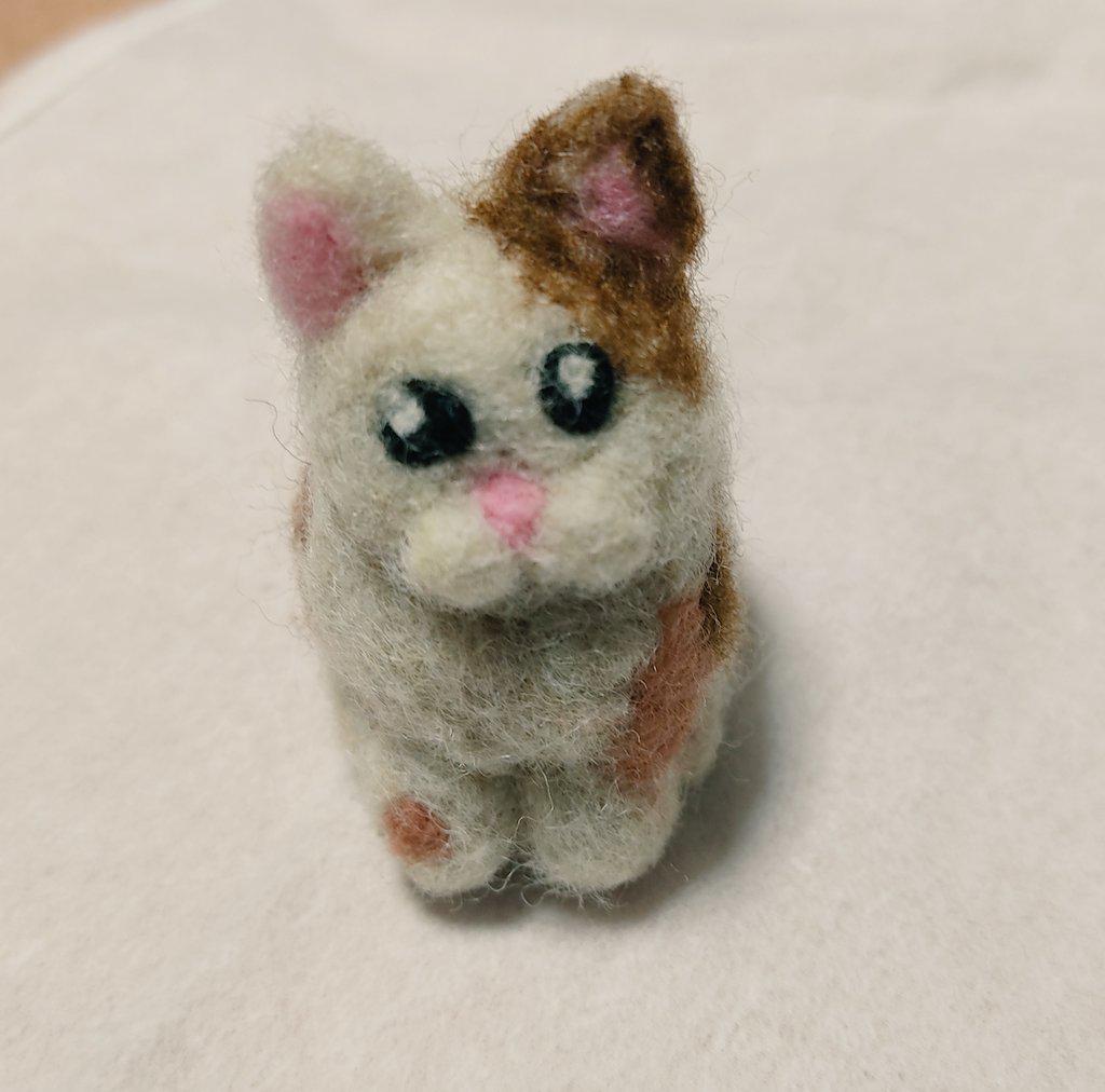 羊毛フェルトの猫 茶白 ハンドメイド ネコ ねこ 人形 インテリア