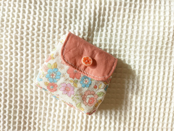 ペールトーン花柄×桃色　ミニミニポーチ 1枚目の画像