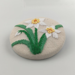 水仙の刺繍ブローチ　茶花　冬 4枚目の画像