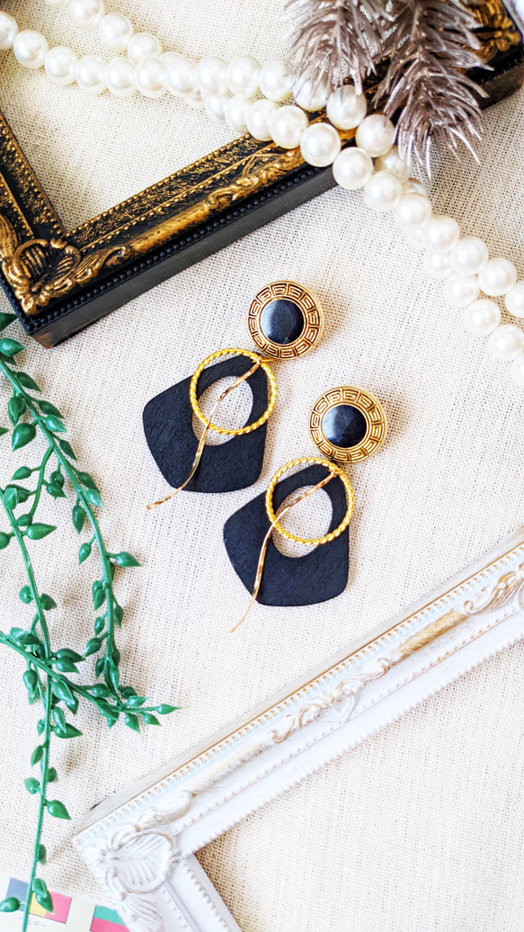 ☆vintage☆ブラック×ゴールドな大ぶりウッドピアス/イヤリング ピアス 