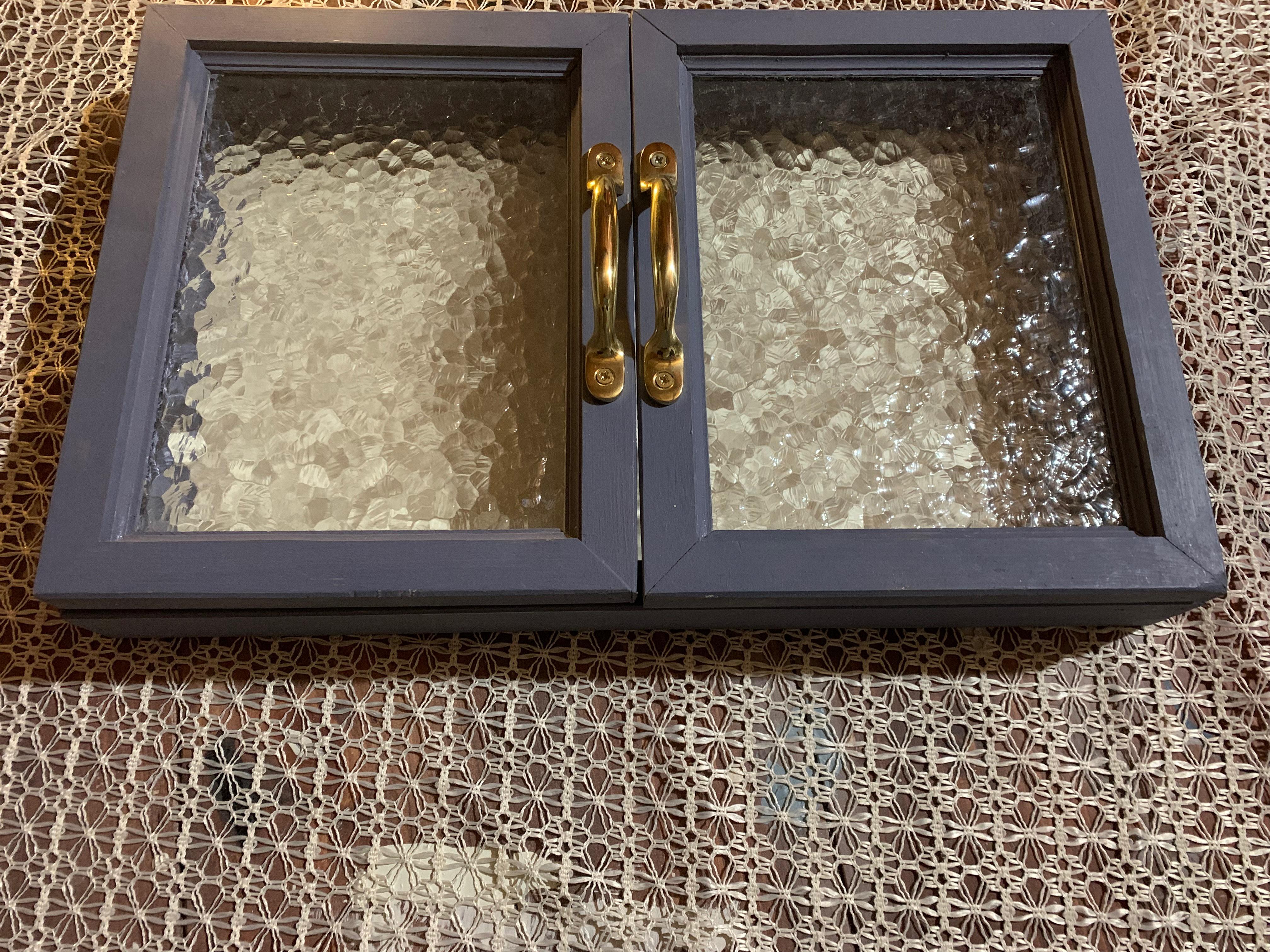 アンティーク風　ガラス小物入れ