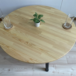 木のぬくもり感じる丸型テーブル・ﾅﾁｭﾗﾙ 2枚目の画像