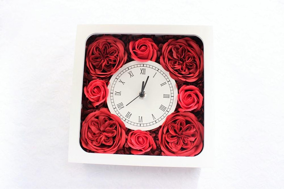 優しくふんわり香るお花たっぷりフラワー時計・赤 5枚目の画像