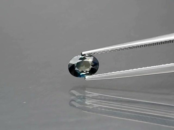 天然石 バイカラー サファイア ルース 0.64ct オーストラリア産　綺麗なブルーカラーの色味！ 9枚目の画像