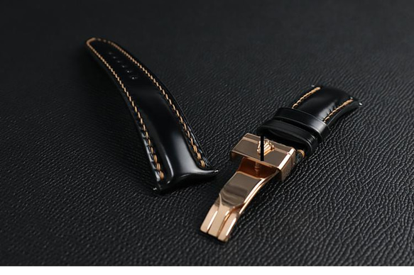 受注製作　新喜皮革コードバン　無双仕立て　時計ベルトオーダーメイド　ブラック・ローズゴールドステッチ  腕時計 3枚目の画像
