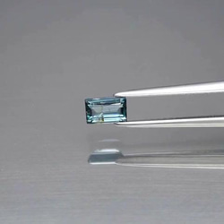 天然石 ブルー グリーン サファイア ルース 0.44ct ナイジェリア産 非加熱　綺麗なブルーカラーの煌めき！ 4枚目の画像