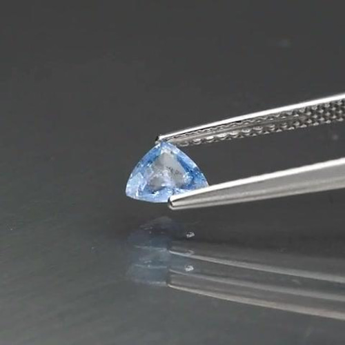 天然石 ブルー サファイア ルース 0.45ct マダガスカル産 綺麗な