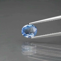 天然石 ブルー サファイア ルース 0.64ct マダガスカル産　綺麗なブルーカラーの煌めき！ 2枚目の画像