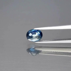 天然石 ブルー サファイア ルース 0.85ct オーストラリア産　綺麗なブルーカラーの煌めき！ 5枚目の画像