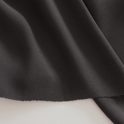 NO.4 薄地ストレッチ綾織りのトリアセテートサテンジョーゼット BLACK 4枚目の画像
