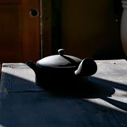 煎茶が美味しく飲める平型急須【愛知県常滑産】玉光窯さんのつくる常滑急須・横手・無地・160cc 9枚目の画像