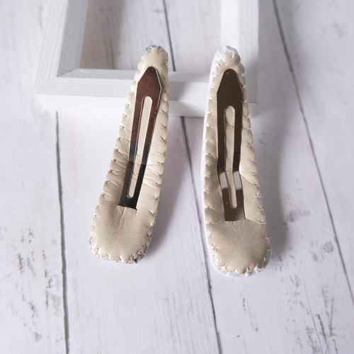 薔薇手刺繍のパッチンピンSet(アイスピンク) ヘアピン ししゅばやし