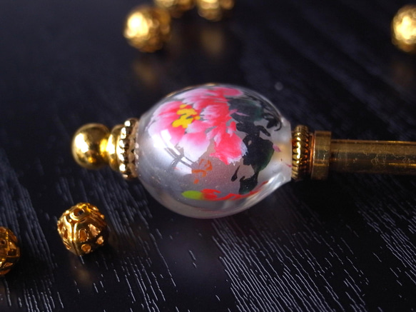 Kanzashi牡丹吹製玻璃珠 第3張的照片
