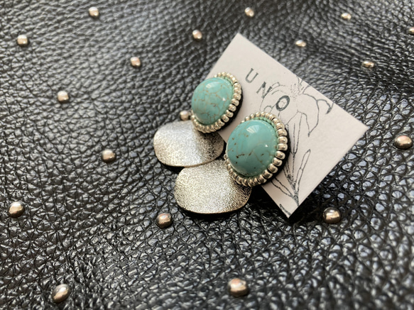 turquoise石×silverプレートピアス・イヤリング 3枚目の画像