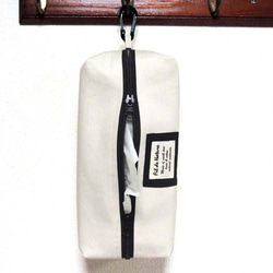 Fil de Nature シックでお洒落なティッシュボックスカバー　カラビナ付/生成帆布×黒 4枚目の画像