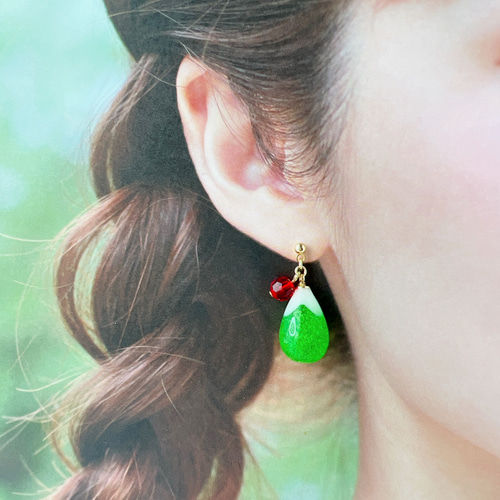 メロンソーダ グリーン 喫茶店 レジン 雫 イヤリング・ピアス