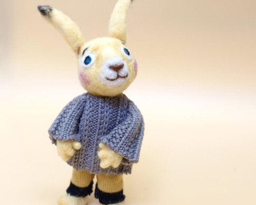羊毛フェルト うさ太郎くん(大） 羊毛フェルト Howakero（ほわ