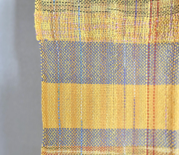 マリーゴールドのようなコットン手織りショートストール 6枚目の画像