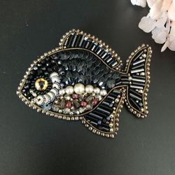 音楽家ビーズ刺繍ブローチ 楽天市場】チリア 田川啓二 ビーズ刺繍のブローチ花 TILIA ちり