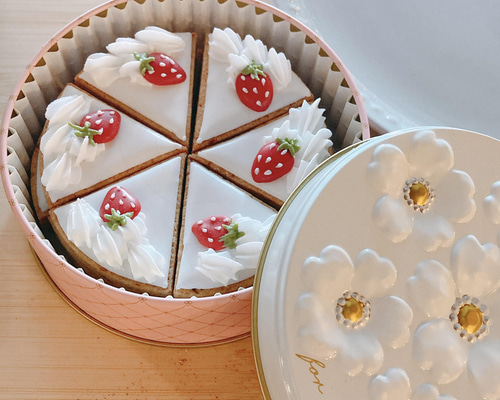 店頭人気No.1♡アイシングクッキーがたっぷり入ったブーケ風ギフトセット 店頭人気No.1♡アイシングクッキーがたっぷり入った、ブーケ風