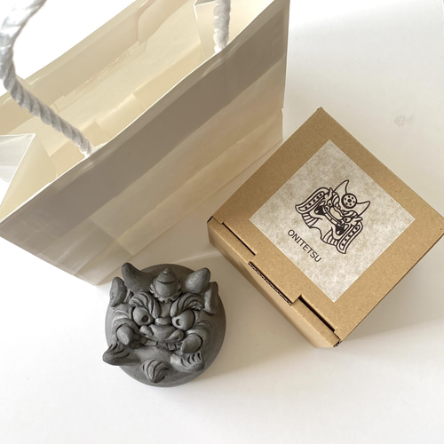 縁起酒器、鬼瓦型のお猪口【おにちょこ】本場淡路のいぶし瓦・ホンモノ