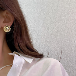 韓国ファッション 上品ゴールドイヤリング　ノンホール　アクセサリー　-8221 2枚目の画像