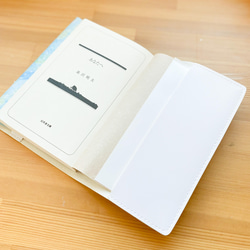 柔和的彩色書籍封面，明亮的平裝本 (A6) 尺寸，也非常適合用作 Hobonichi Techo 封面！ 第5張的照片