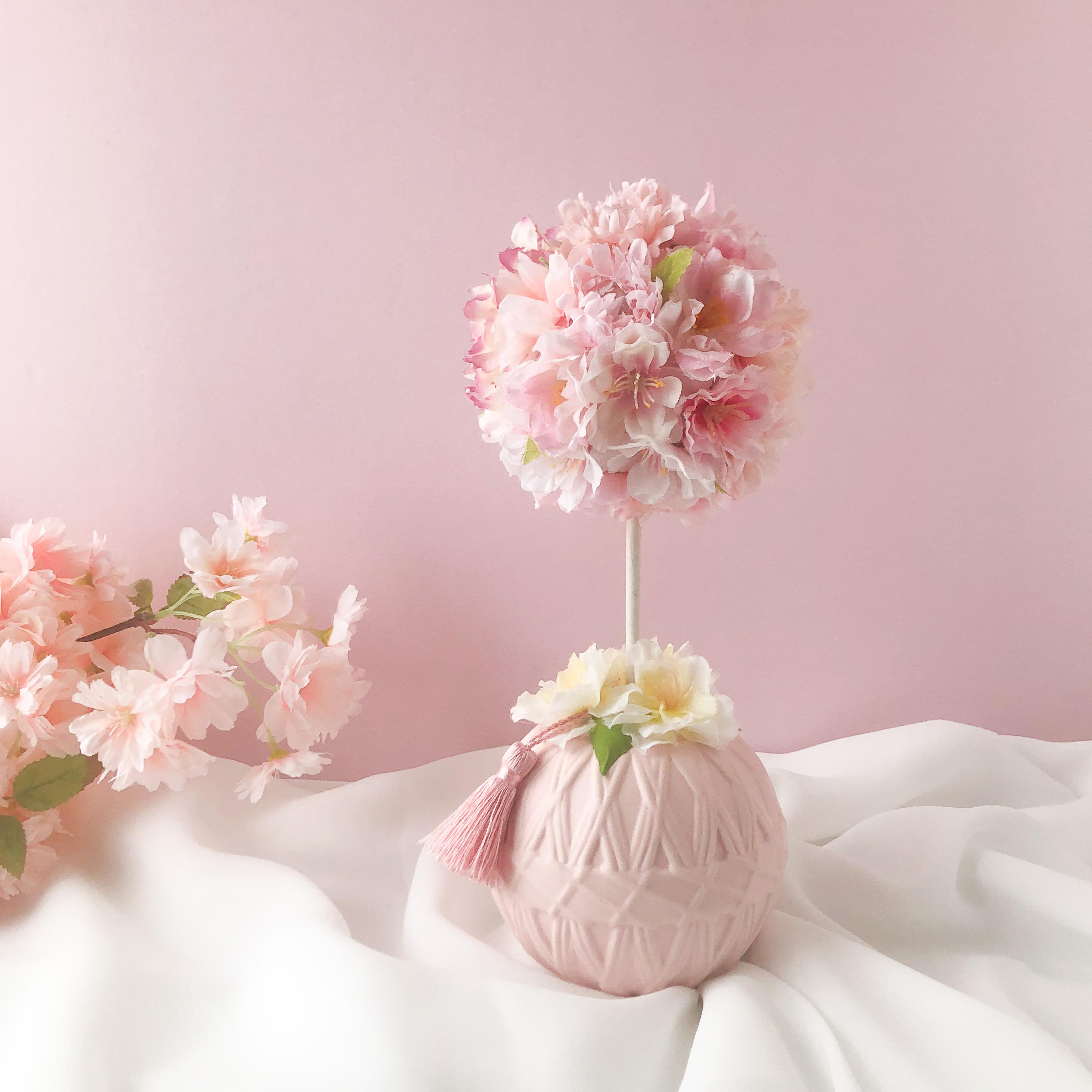 1278 ウサギ姉妹と苺の花冠 桜とお花畑 インテリア 母の日