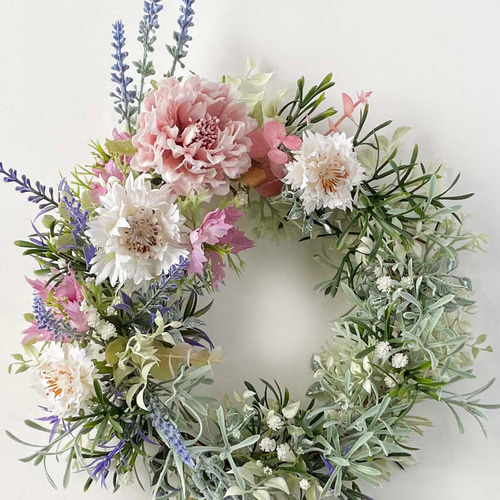 花々の可憐リース