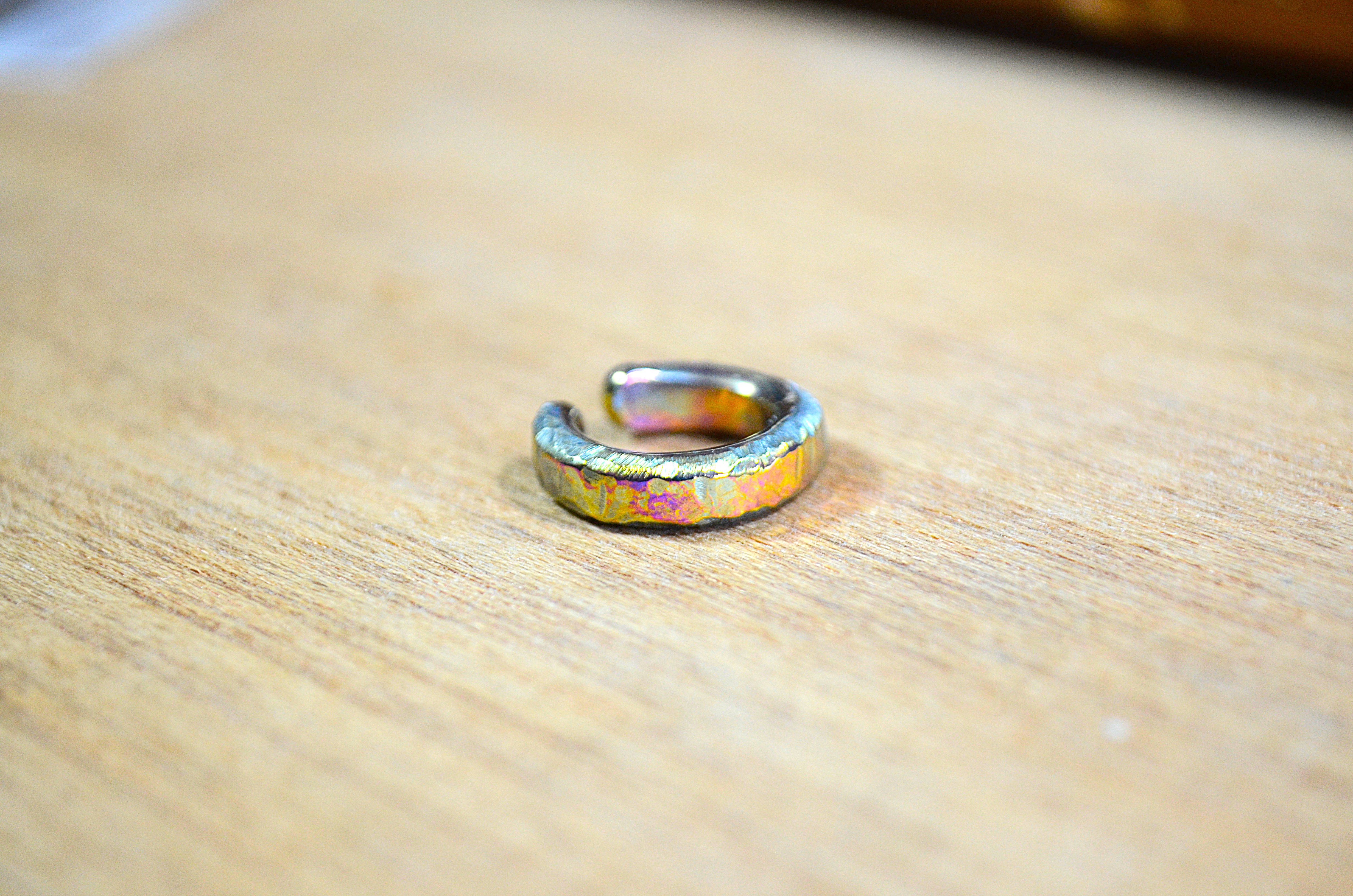 Titanium ear cuff・チタンイヤーカフ・ロックイヤー・ピンク・ゴールド