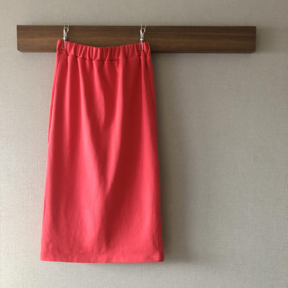【SALE！】ビビット可愛いニット風天竺のスリットタイトスカート(AN.009) 14枚目の画像