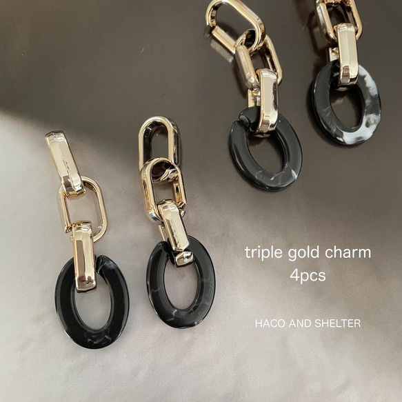 4pcs★triple gold chain・black（チェーンチャーム） 1枚目の画像