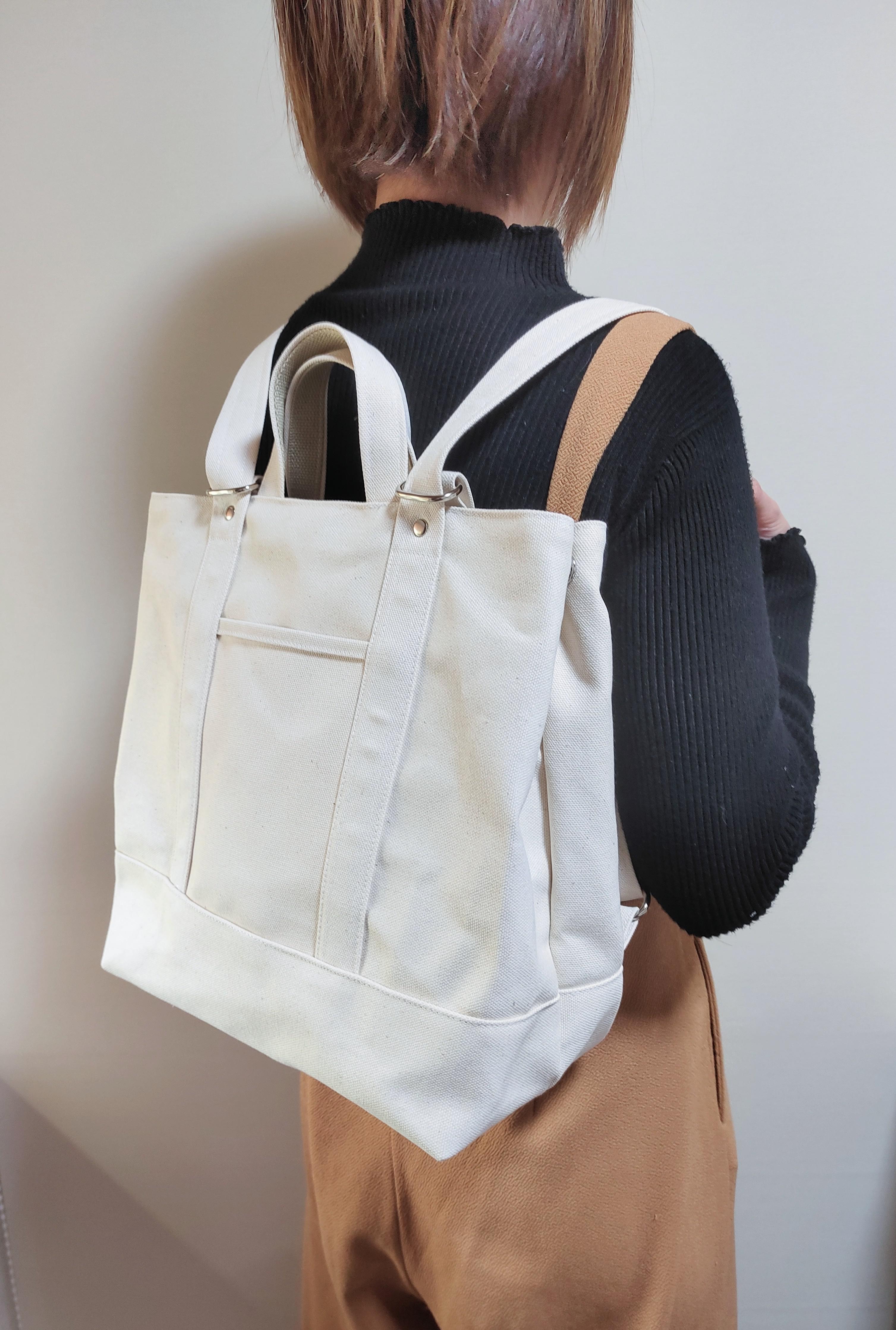 仕切りでスッキリ帆布リュック（キナリ）