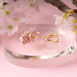 桜の花のイヤーカフ 6枚目の画像
