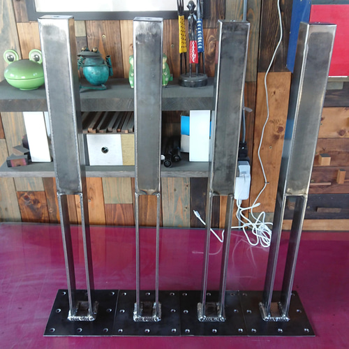 無塗装でアイアンな極太＆フラット鉄脚♪ 50×50×650mm □型 4脚ver  