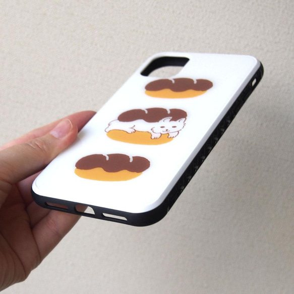強化玻璃iPhone殼【貓與麵包】#相容iPhone15 第3張的照片