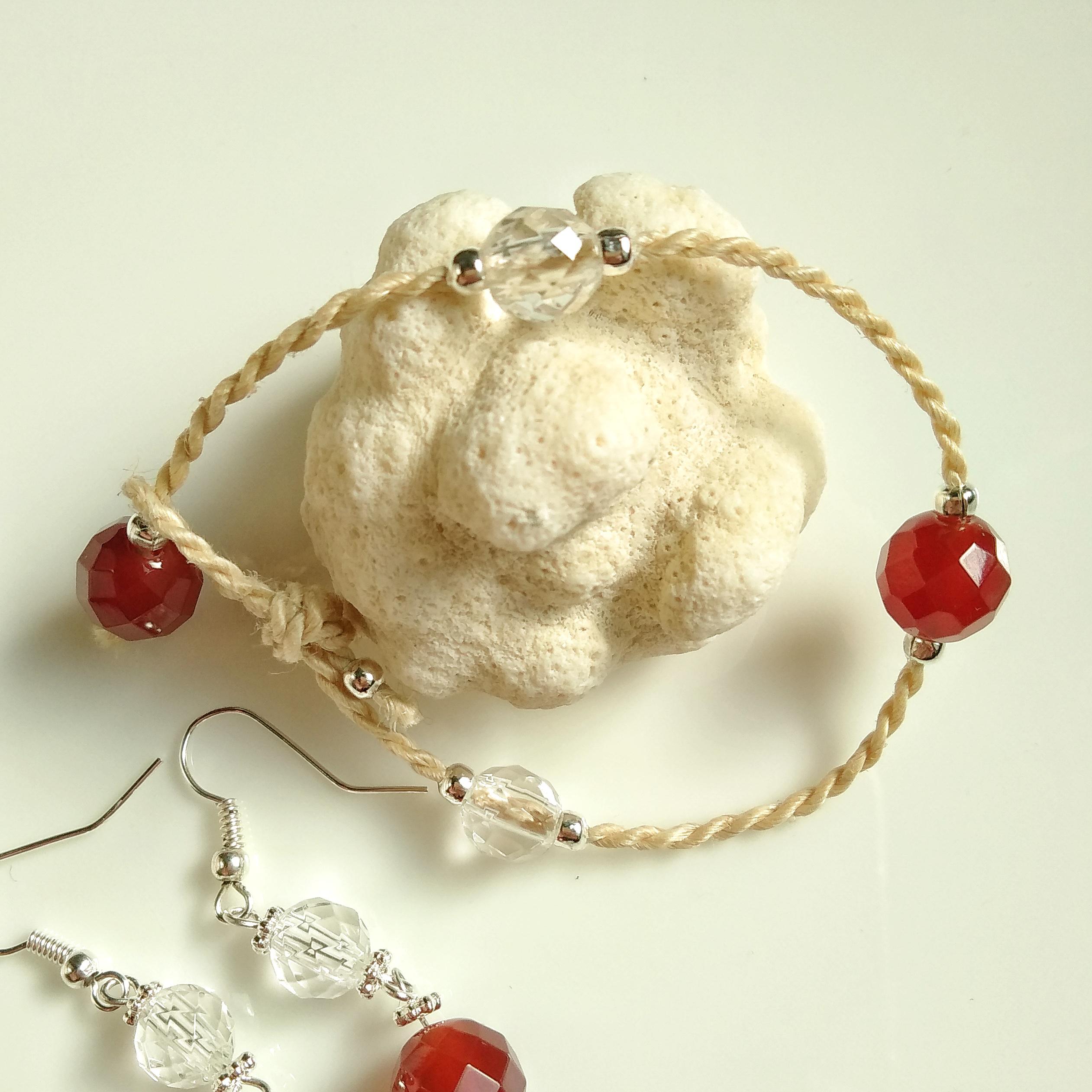 精麻◇水晶＆レッドアゲートイアンサンお守りブレスレットオリシャーシリーズ情熱の女神麻紐赤◇アンクレットシルバー925可