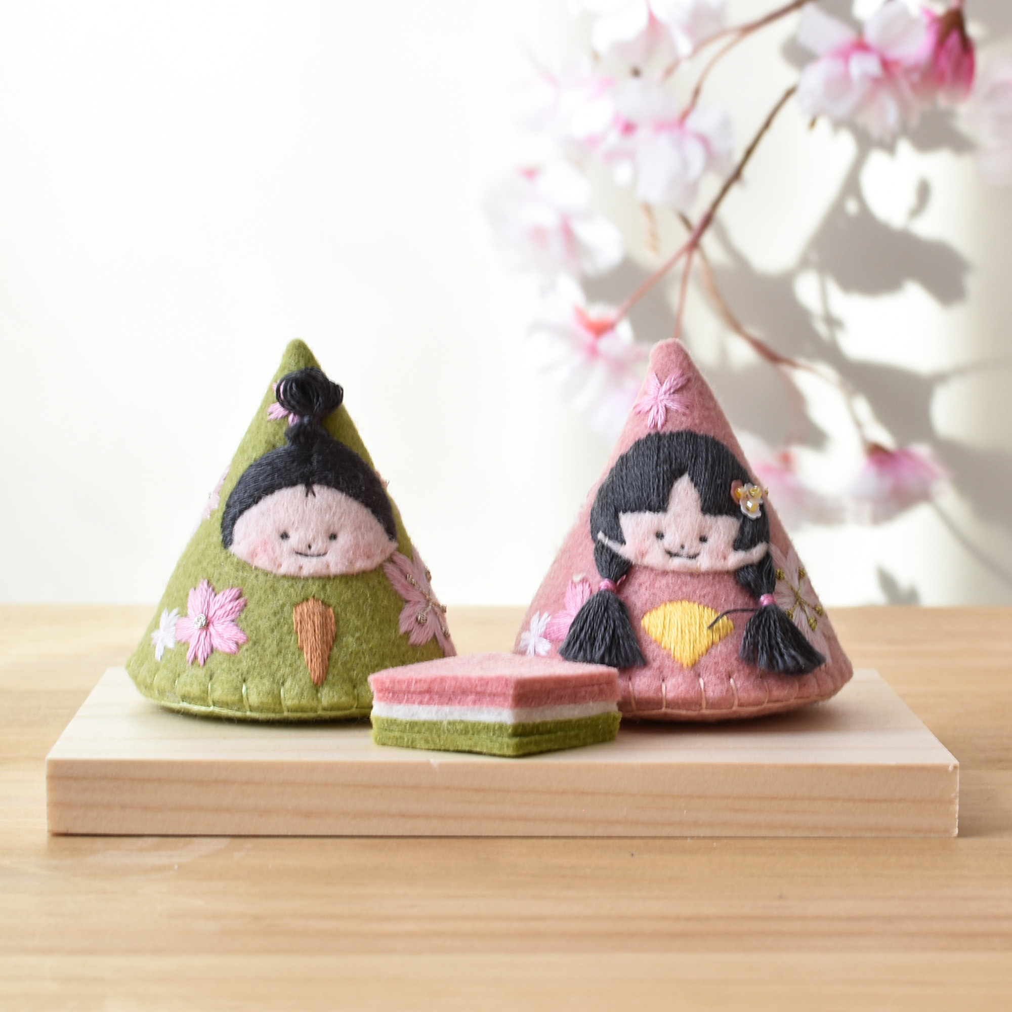 ちいさな桜のおひなさま【シンプルセット】お道具が選べます
