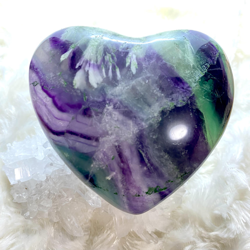 エンジェルフェザー フローライト ハート型 天然石 その他置物