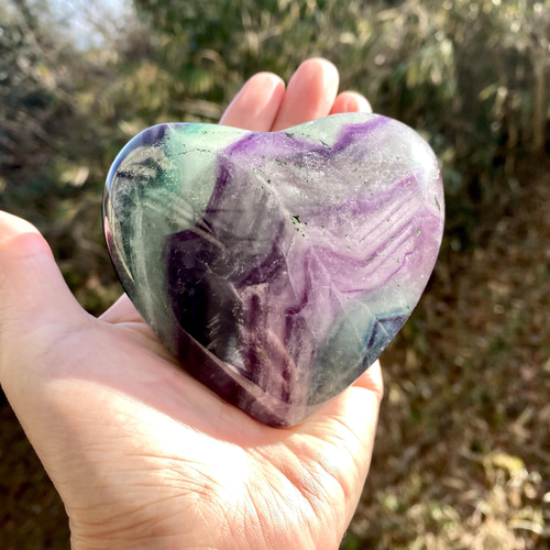 シック❢エンジェルフェザーフローライトに ハートブレス❥ エンジェルフェザー フローライト ハート型 天然石 その他置物