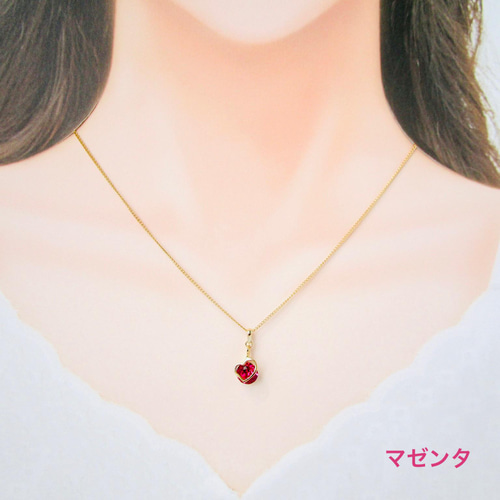 シンプルなハートのネックレス 長さ調節可 ピンク マゼンタ