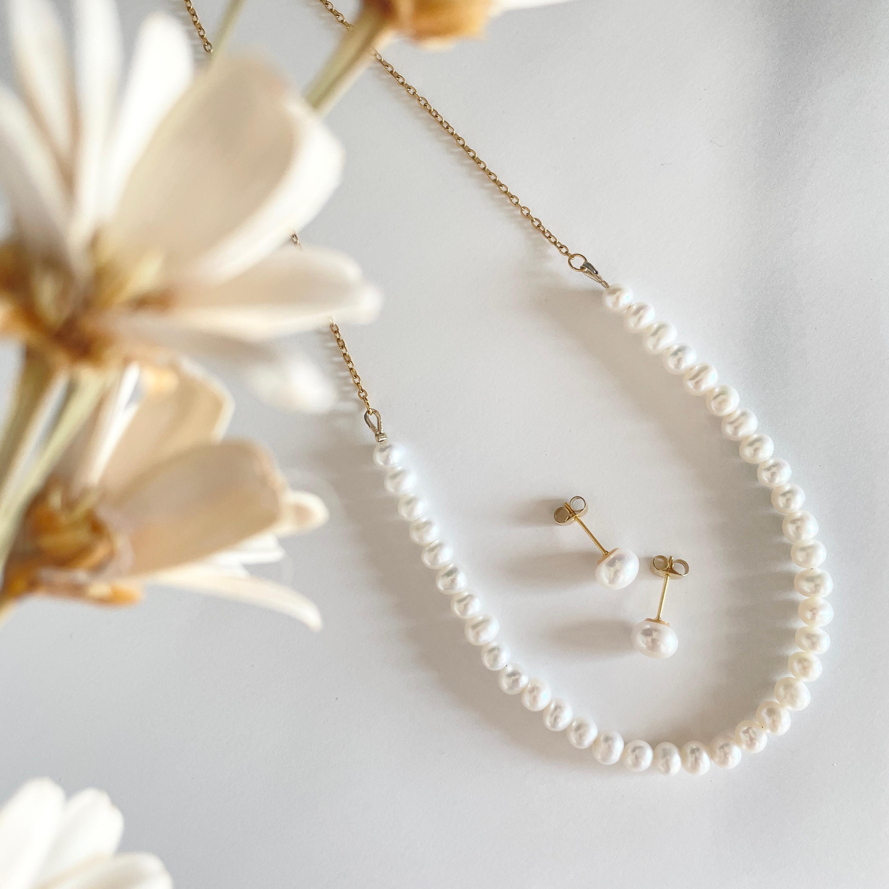 【ハレの日】ハーフパールネックレス パールピアスイヤリング 淡水パール 卒園式 卒業式 入学式 入園式