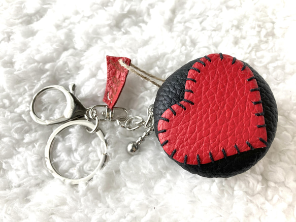 《4.5cm》Heart✩レッド レザー*マカロンケースキーホルダー 7枚目の画像