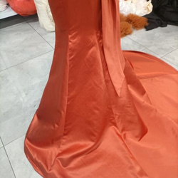 彩色連衣裙 赤土色 露背秀 人魚線 V領連衣裙 二次元 第7張的照片