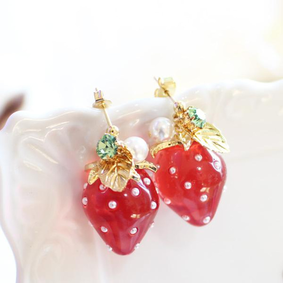 【包郵】大珍珠草莓耳環/耳環【日本製】P-3171 水果/水果 第1張的照片