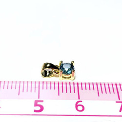 【天然石ペンダントトップ】ロンドンブルートパーズ 4mm　18KGP製　ネックレス　ハンドメイド素材 5枚目の画像
