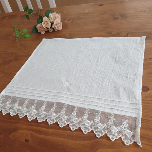 ホワイトコットン♪3タックと薔薇のレースマット♡︎ ランチョン