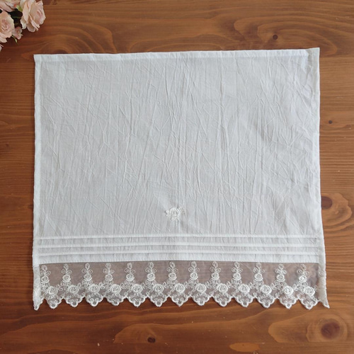 ホワイトコットン♪3タックと薔薇のレースマット♡︎ ランチョン