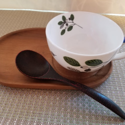 【北欧柄のスープカップ 木製プレート付き】 2枚目の画像